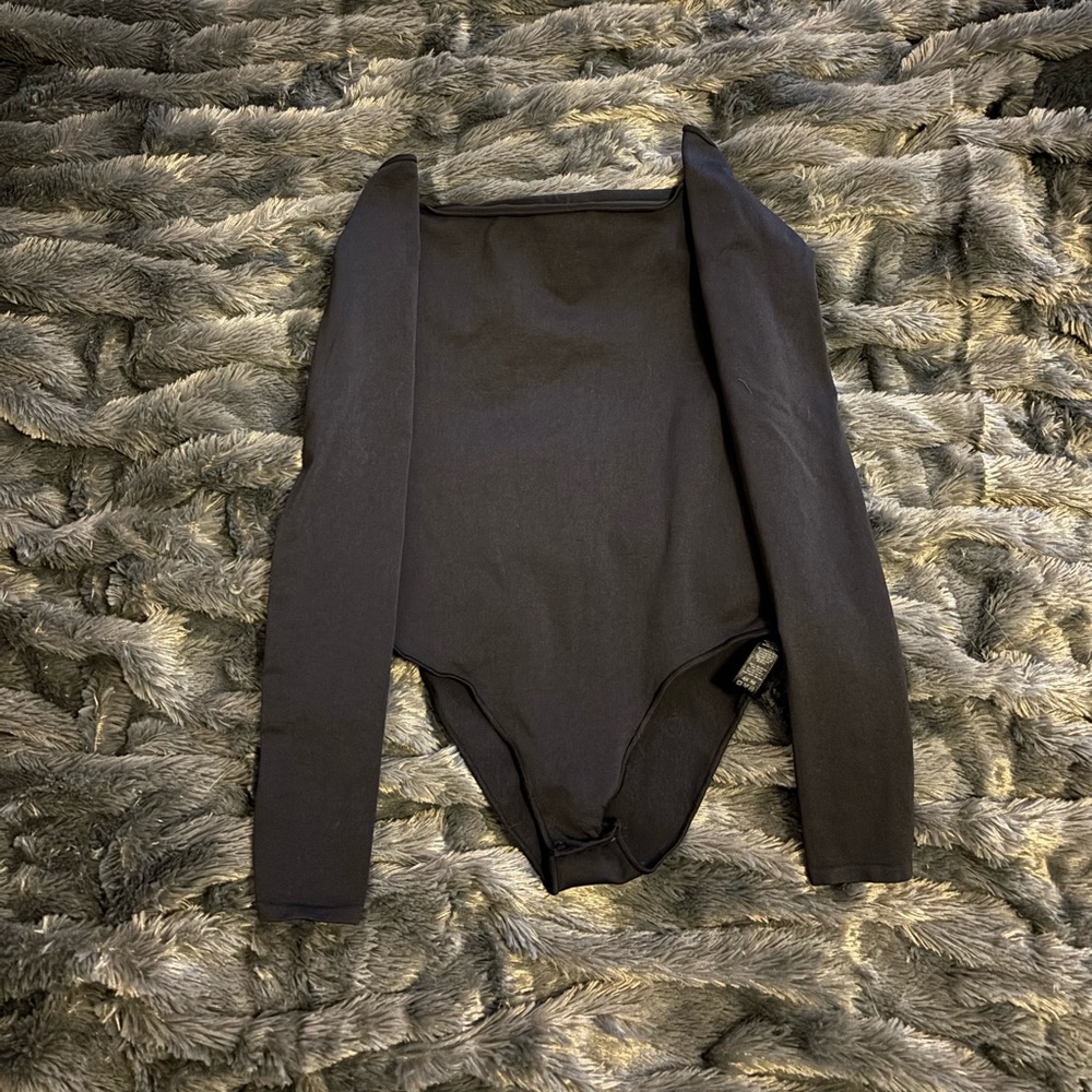 Skims Essential off the shoulder bodysuit